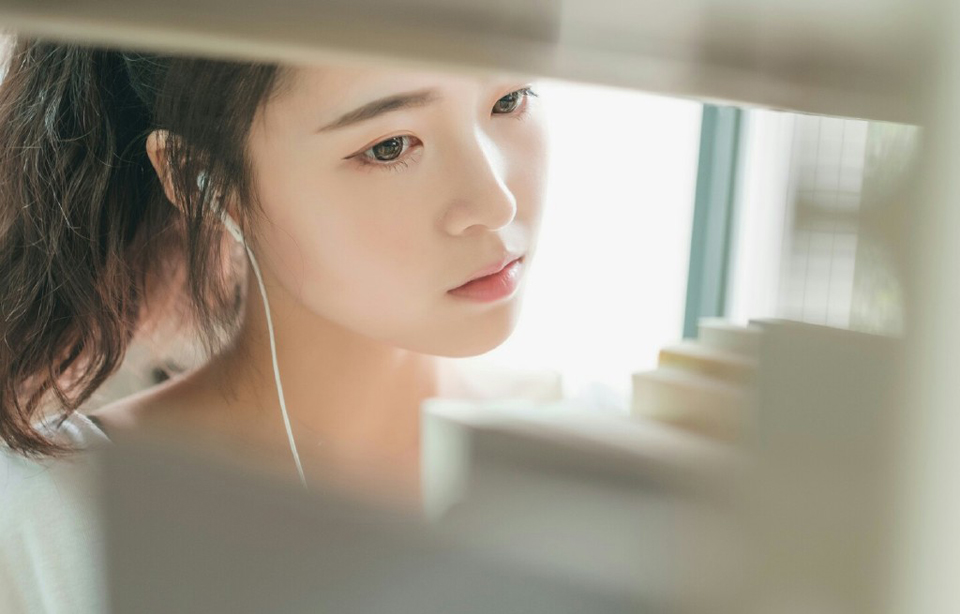 “听过，吕布麾下，前任律政司总督法衍之子，听闻也是法家传人。”马谡点点头，法正在吕布麾下名声并不如庞统、徐庶以及老一辈的贾诩、陈宫还有沮授这些人响亮，马谡知道的也不多。